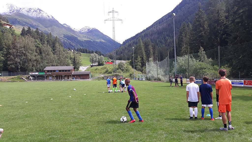 Cours_de_langues_et_activités_à_Liddes_dans_le_Valais_pendant_l'été