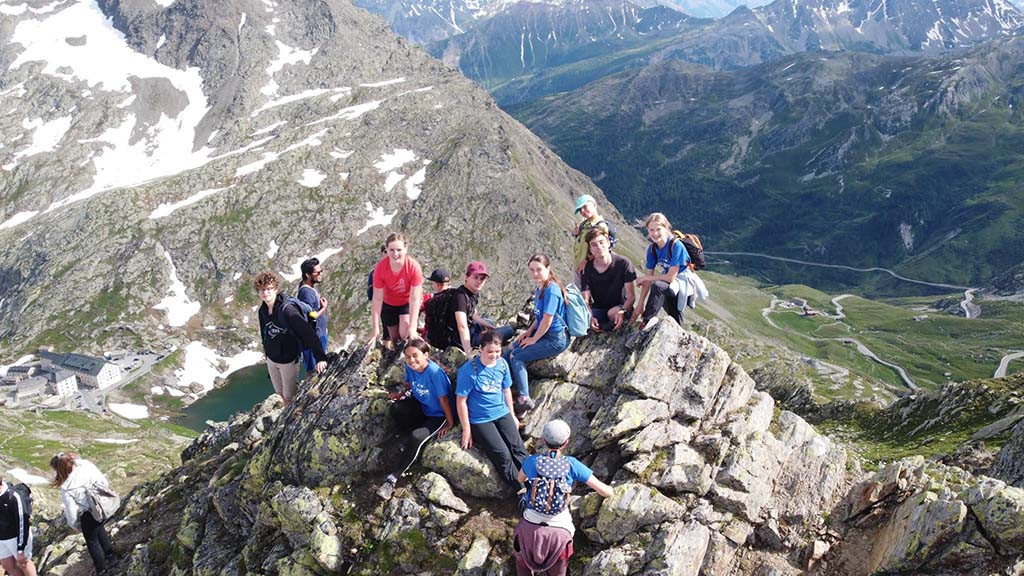 Learn_French,_English_or_German_this_summer_in_Liddes,_Switzerland