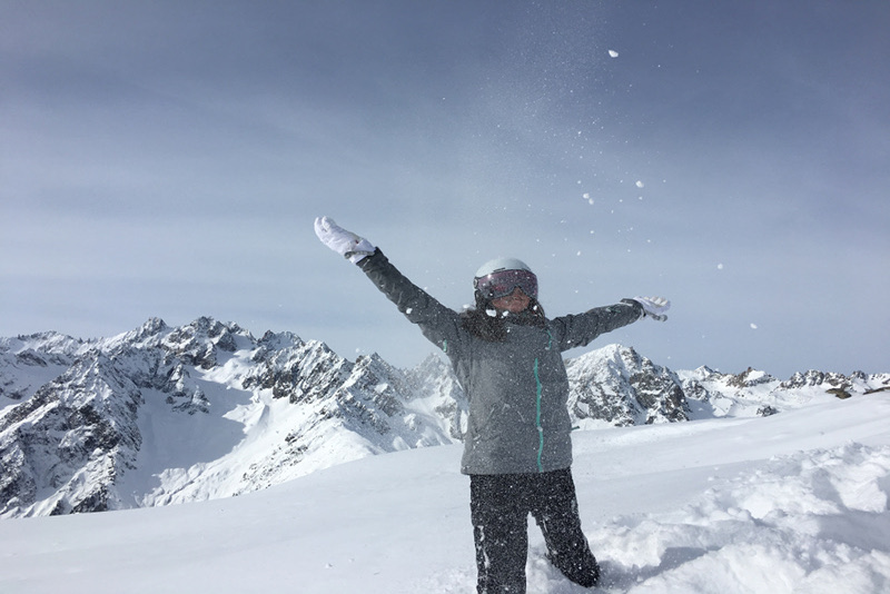 In Sankt Bernhard Ski & Sprachcamps machen mit fRilingue